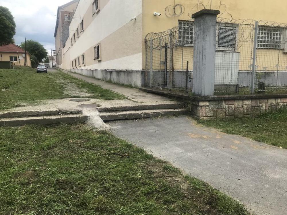 Biciklis út megszakítása lépcsővel baleset veszély!!