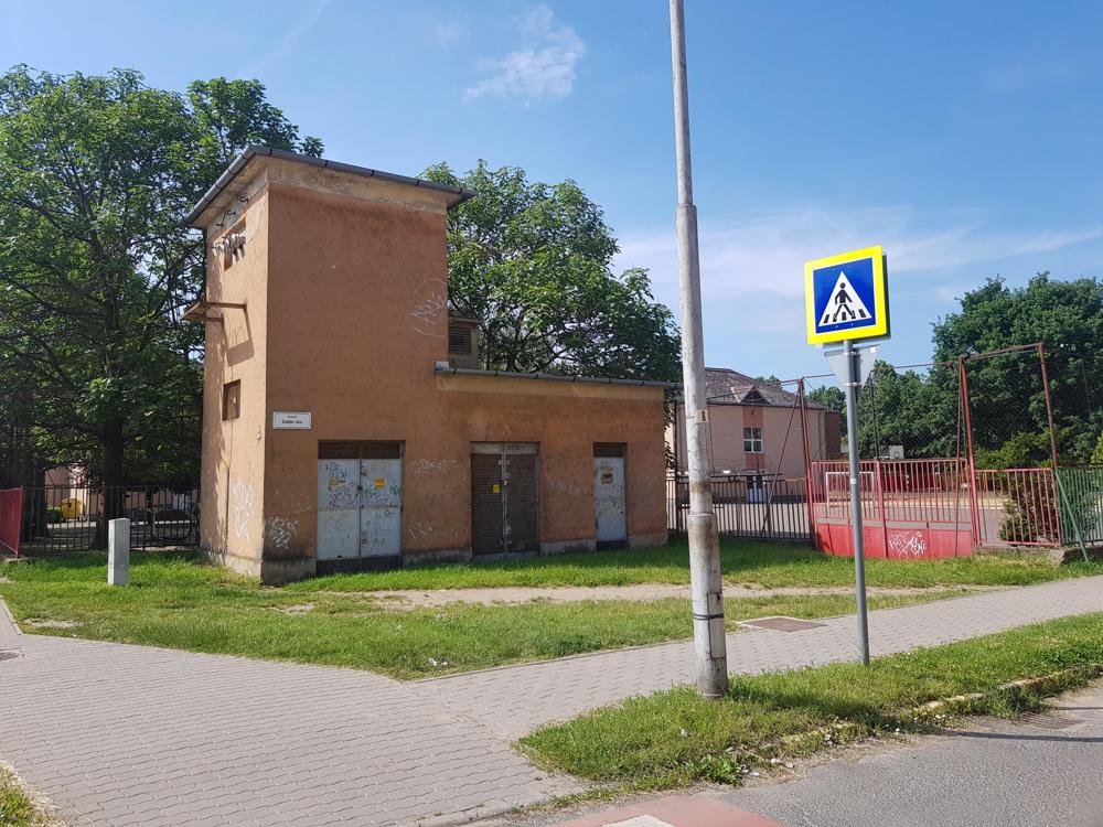 Lepukkant űrállomás