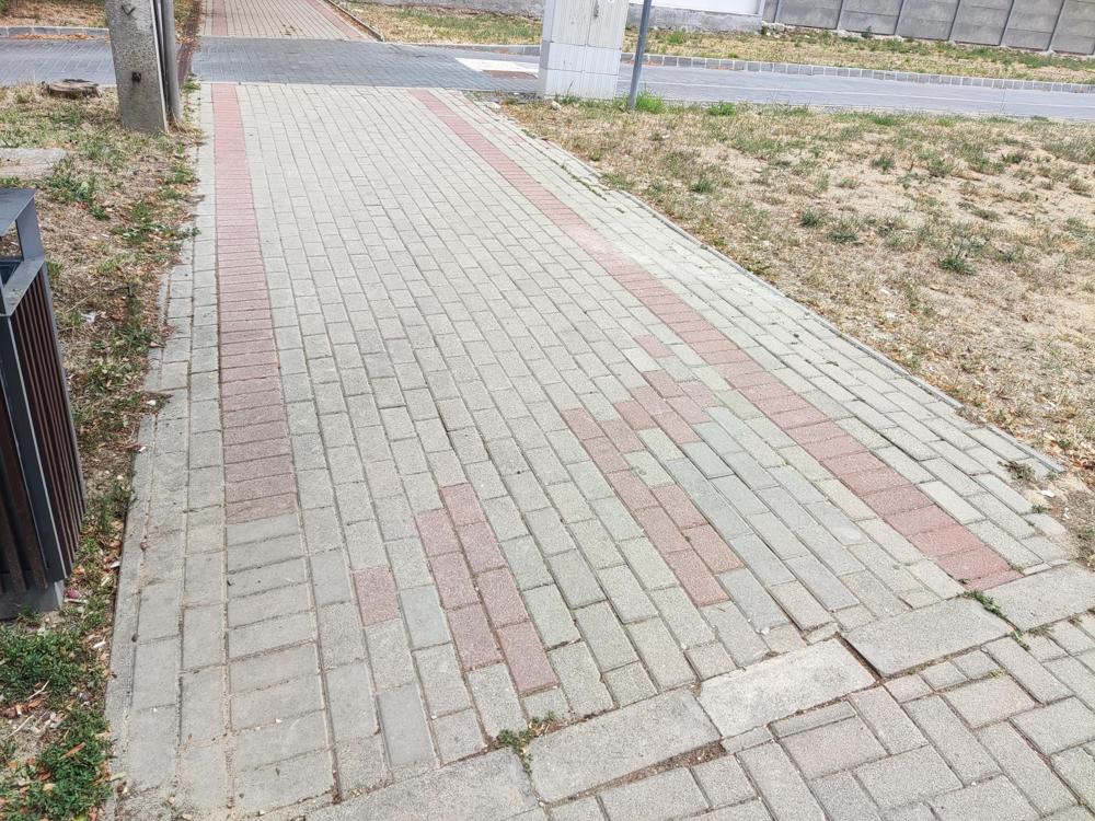 Rosszul visszarakott térkövek